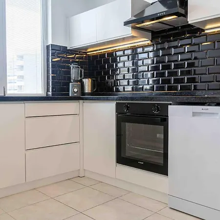Sea Star Apartment *